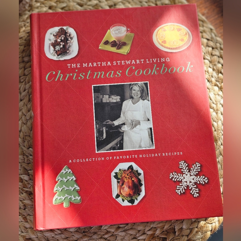 Martha Stewart Living Christmas Cookbook
